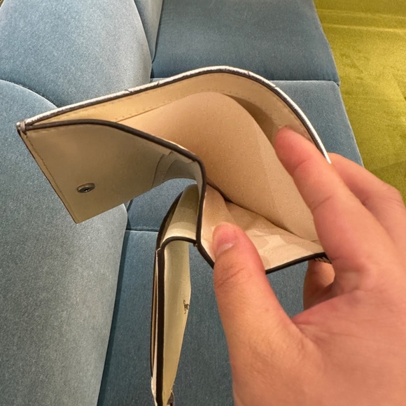 NWT! Tory Burch TB Willa Metallic Medium Wallet 171597 In Silver Women's Wallet - Picture 8 of 9